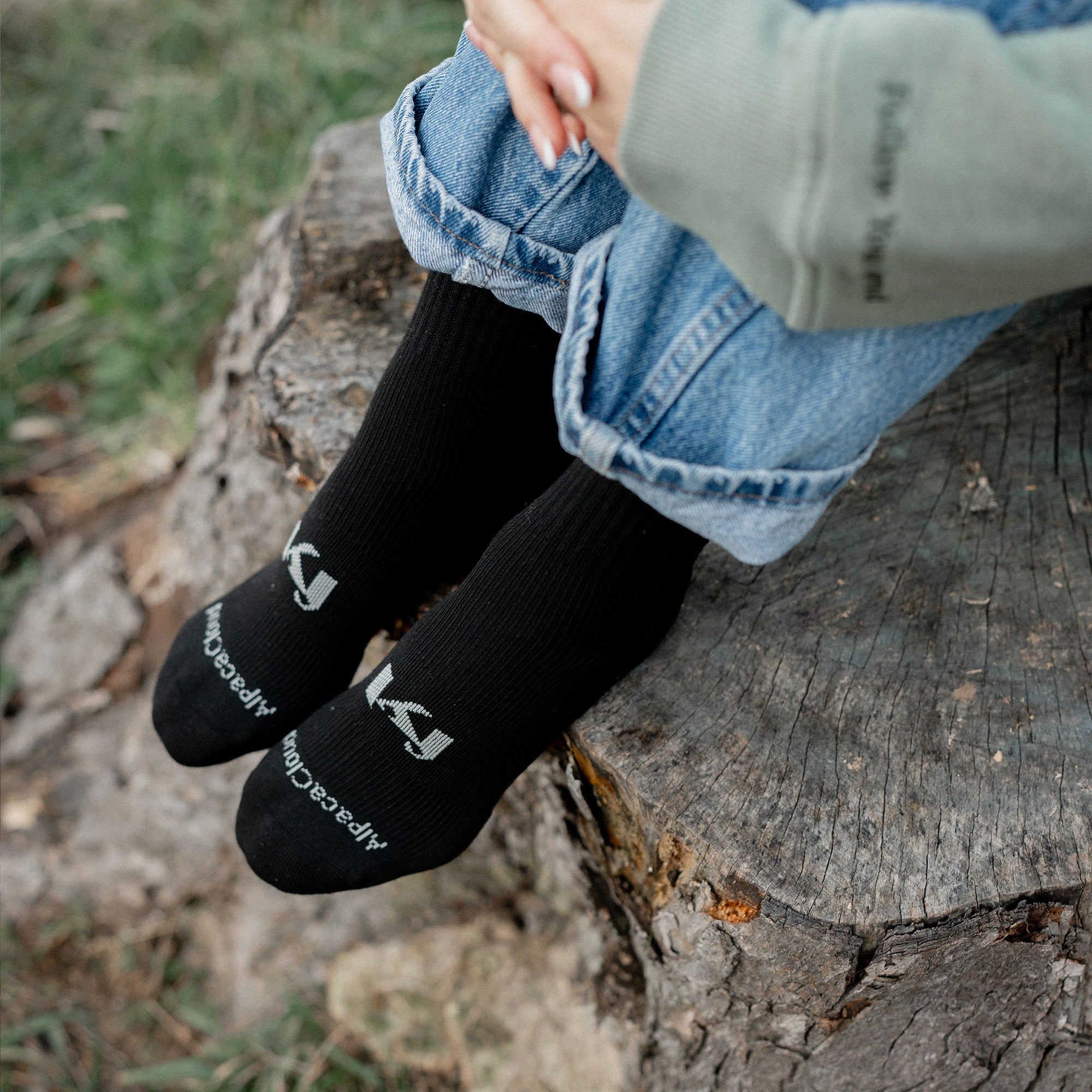 AlpacaCloud® Crew Socks – Follow Your Legend